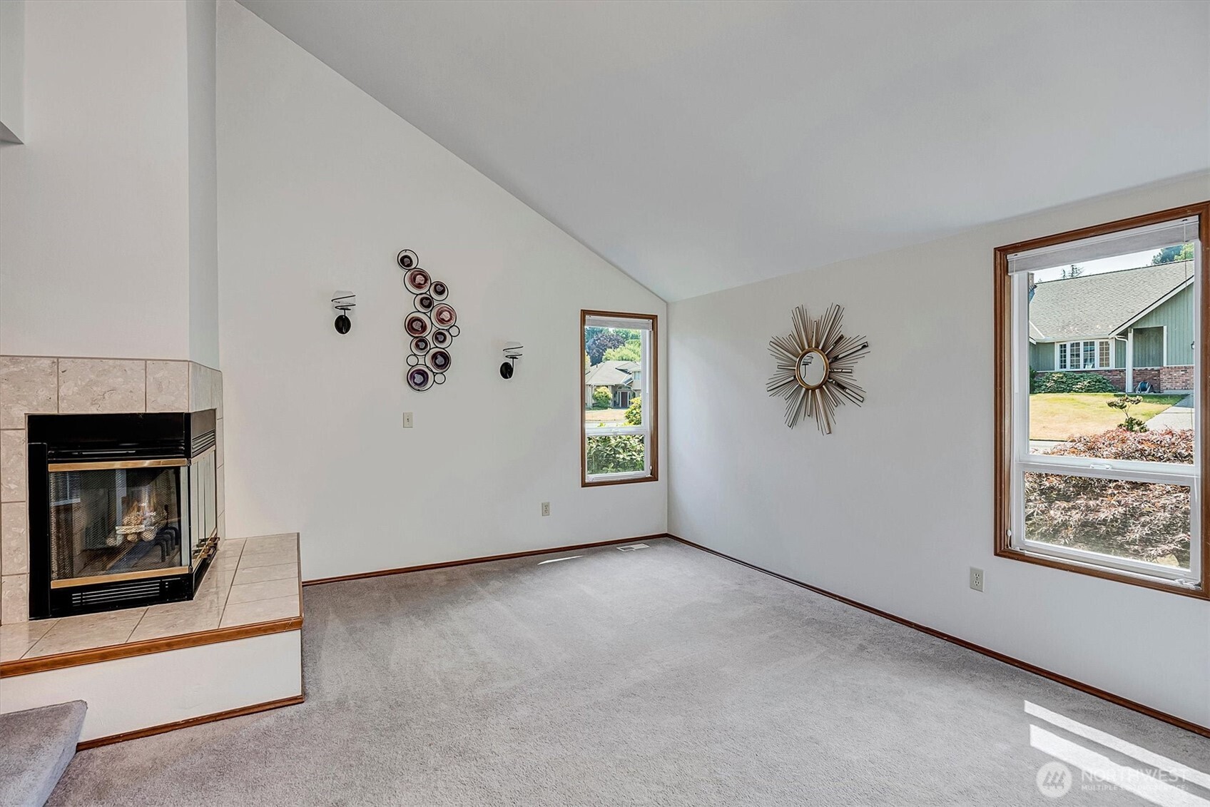 2403 238th Place Southeast Bothell, WA 98021 - Photo 5 of 28 Gallery Image 5