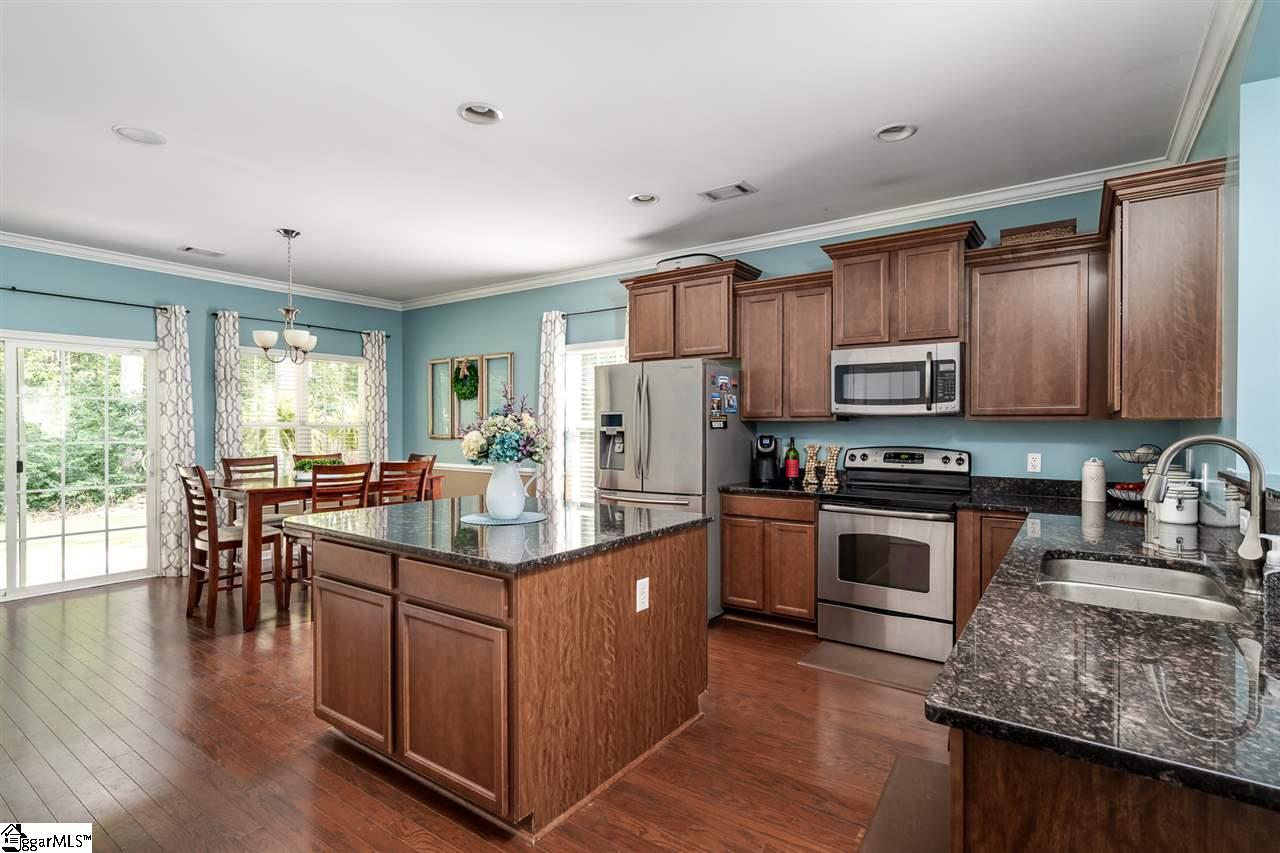 302 Rivers Edge Circle Simpsonville, SC 29680 - Photo 6 of 26