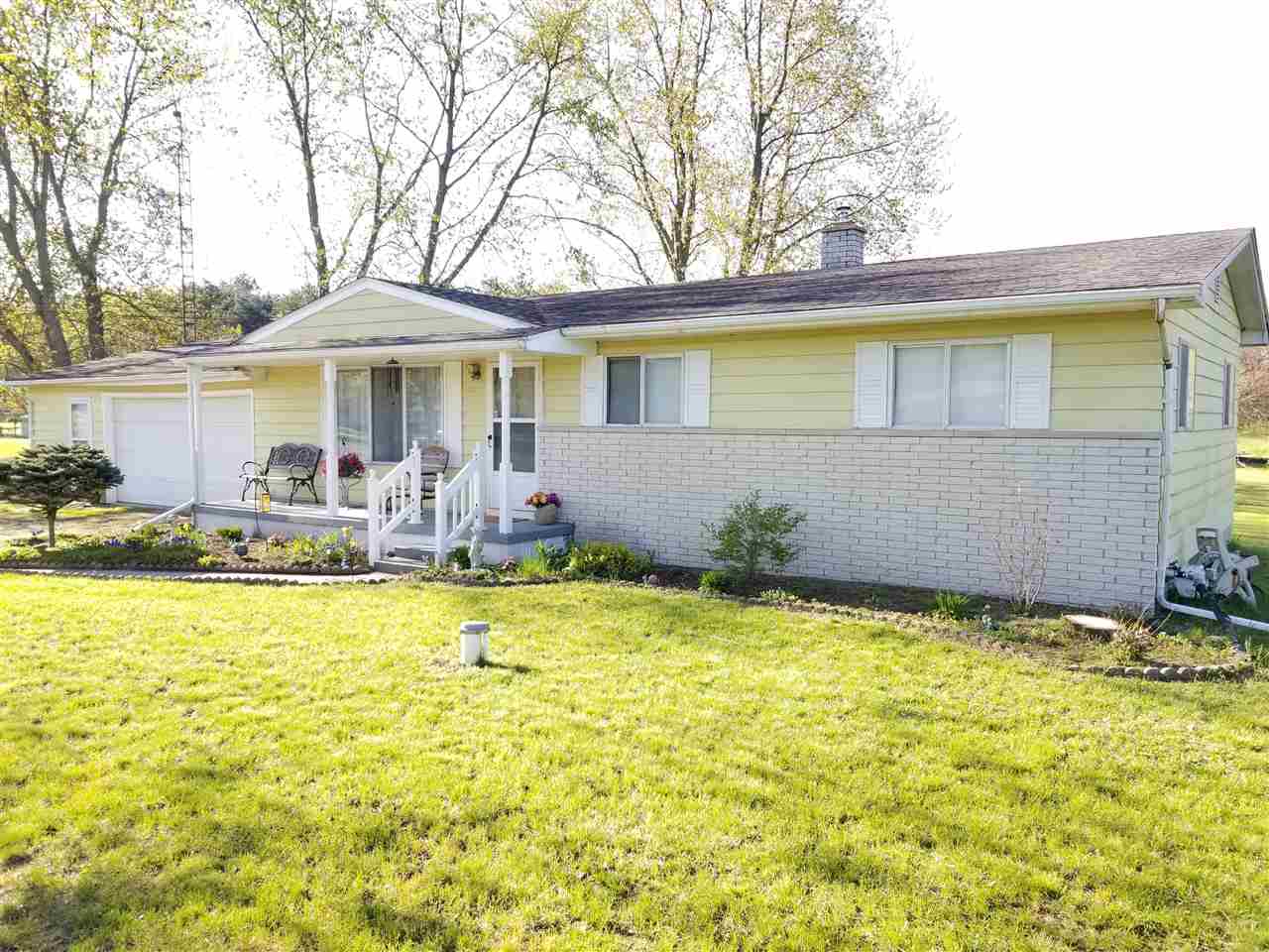 6365 West Frances Road Clio, MI 48420 - Photo 2 of 54 31376735-1.JPG