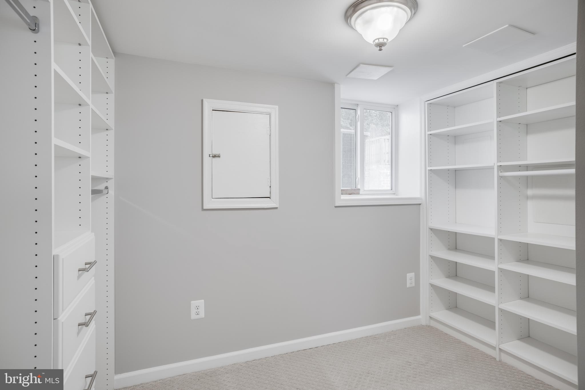 8466 Magic Tree Court Springfield, VA 22153 - Photo 18 of 35 Gallery Image 18