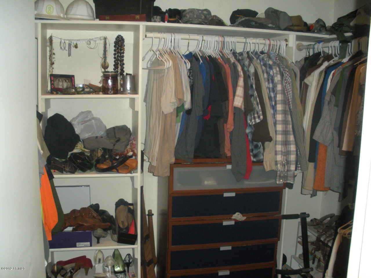 Master closet 2