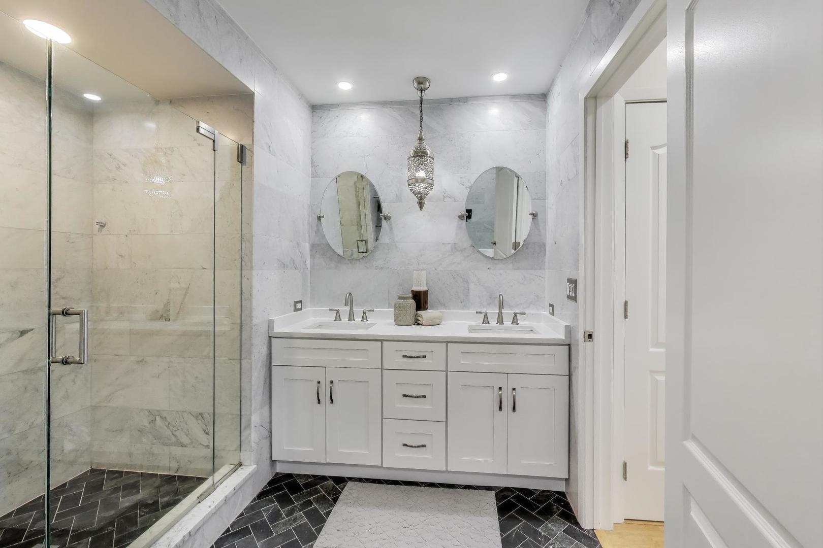 330 South Michigan Avenue, Unit 2006 Chicago, IL 60604 - Photo 11 of 23