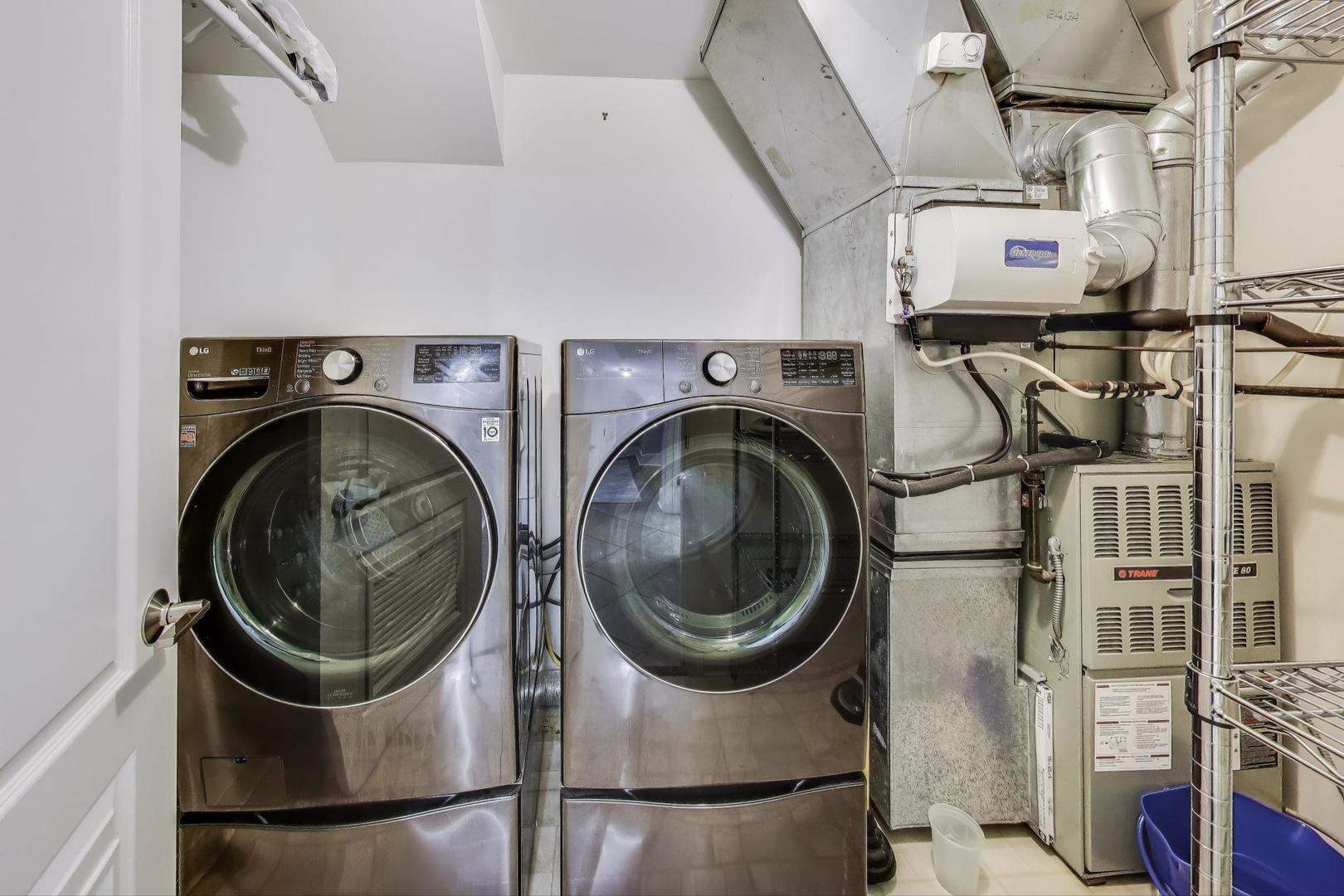 330 South Michigan Avenue, Unit 2006 Chicago, IL 60604 - Photo 19 of 23