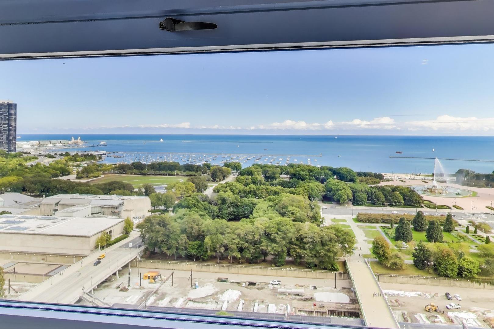 330 South Michigan Avenue, Unit 2006 Chicago, IL 60604 - Photo 22 of 23