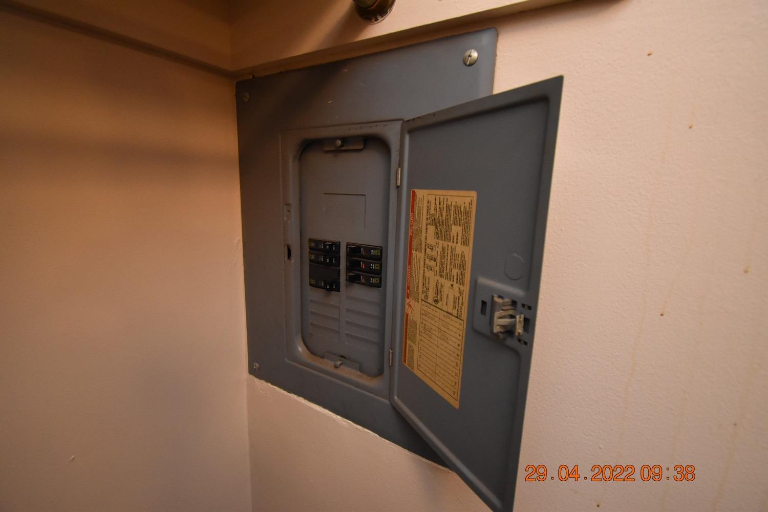 1812 Compton Road Cincinnati, OH 45231 - Photo 21 of 26 Gallery Image 21
