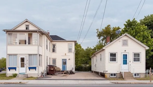 $650,000 | 12 Hartford Avenue East, Uxbridge, MA 01569