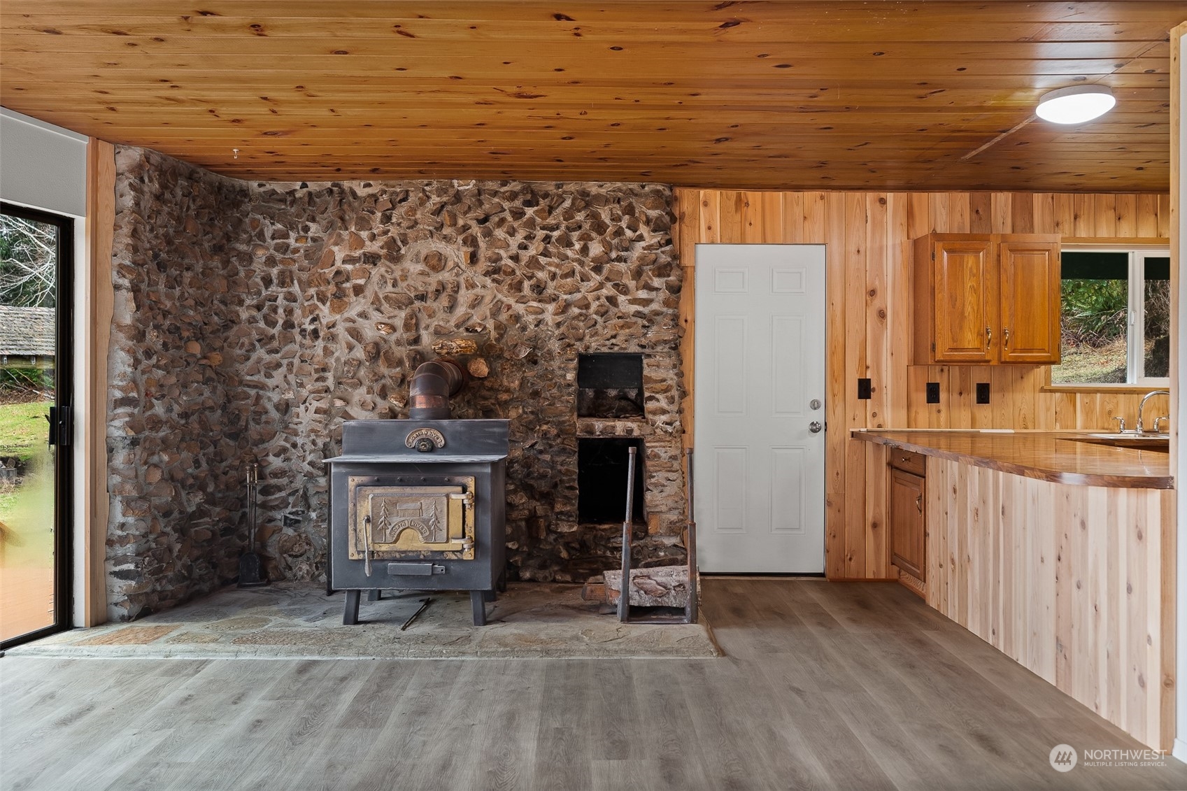 153 Lund Road Cosmopolis, WA 98537 - Photo 4 of 33 Gallery Image 4