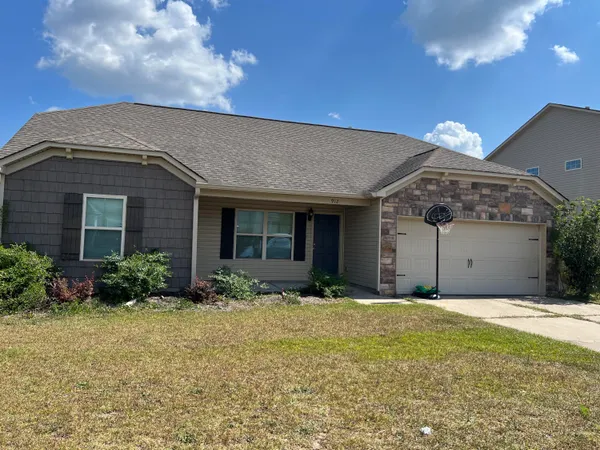 $220,000 | 912 Dovefield Lane, Lexington, SC 29073