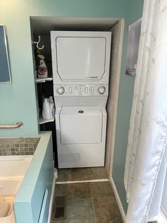 $2,650 | 136 Russell Street, Unit 1A, Worcester, MA 01609