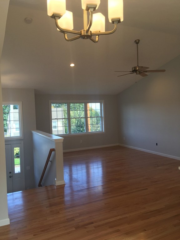 22 Doyle Street Worcester, MA 01606 - Photo 8 of 27 Gallery Image 8