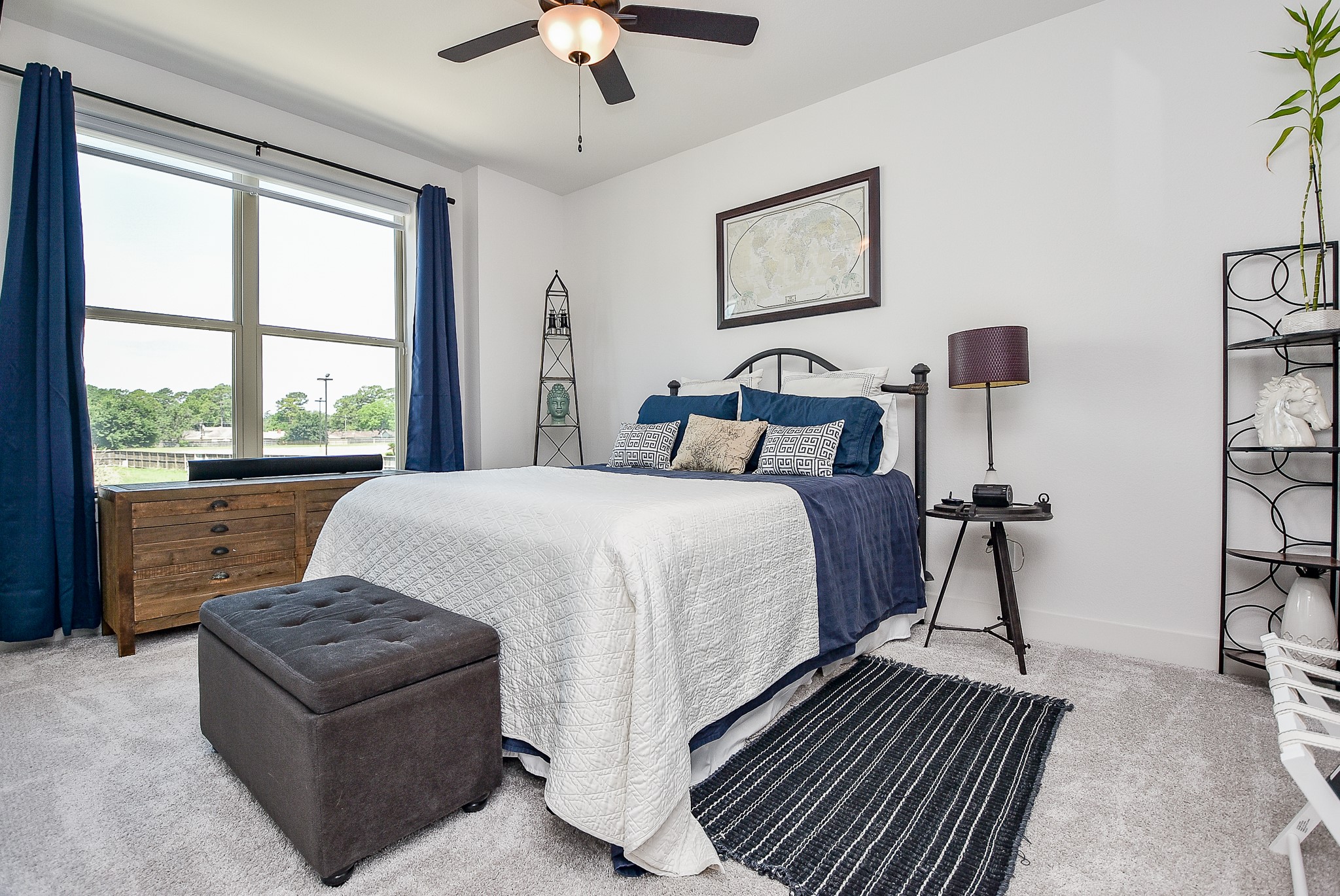 950 Ford Pines Lane Houston, TX 77091 - Photo 23 of 38 2nd bedroom