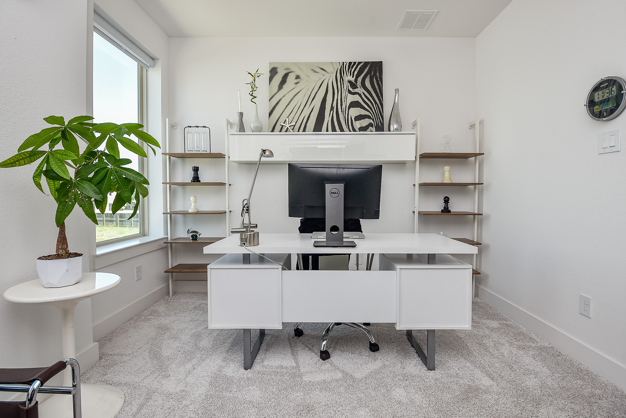 950 Ford Pines Lane Houston, TX 77091 - Photo 26 of 38 Home Office so adorable that it is pleasant to work in it!