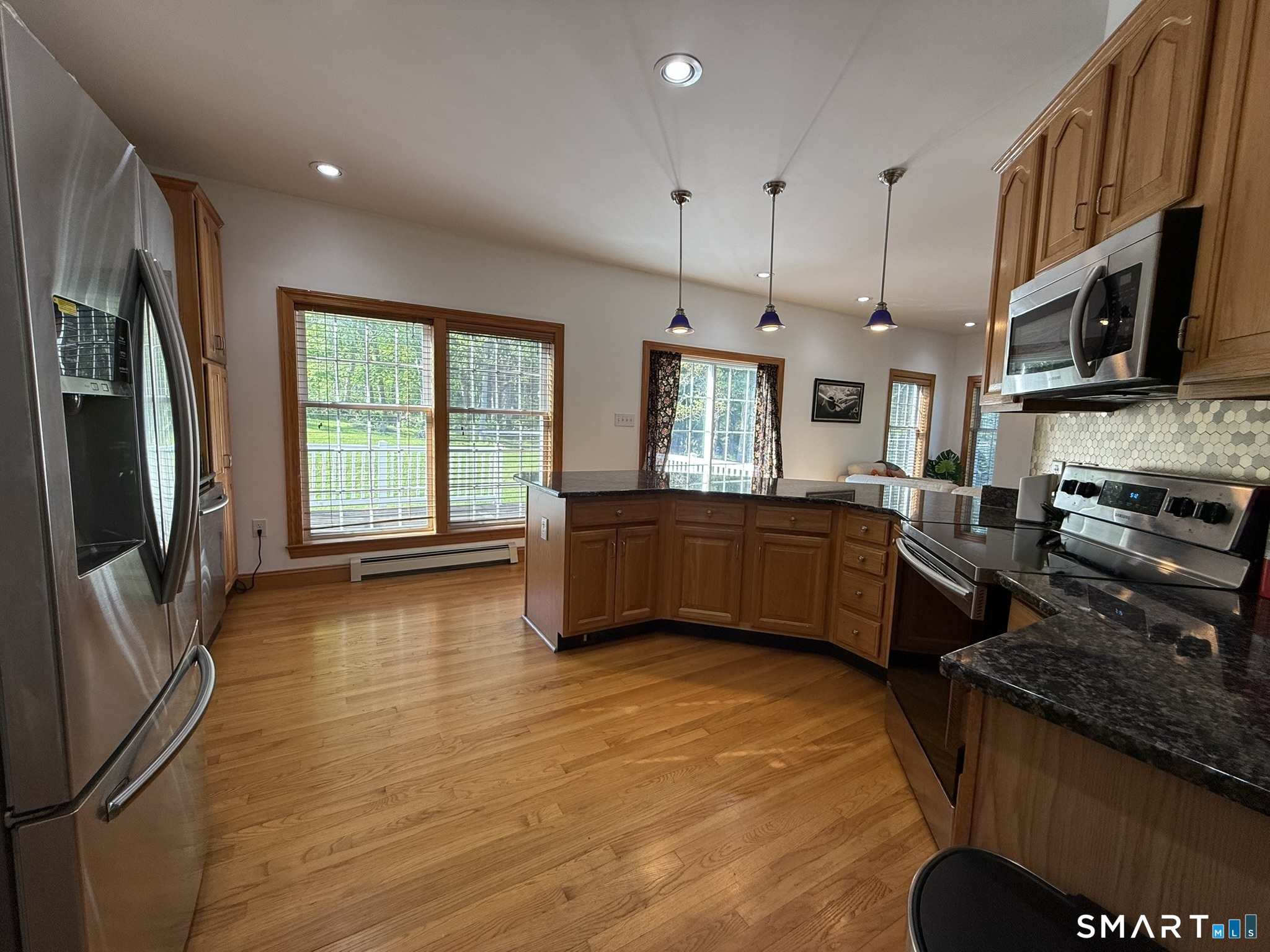 219 Rogers Road Norwich, CT 06360 - Photo 5 of 33