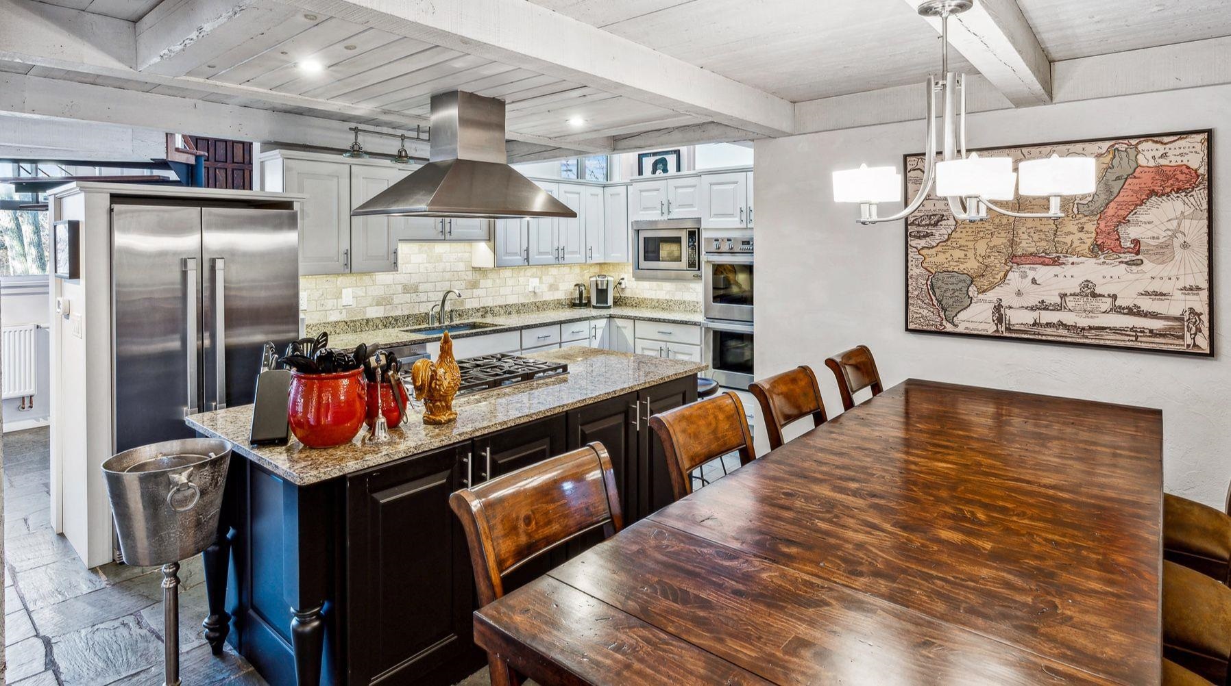 475 Brookwood Rutland, VT 05701 - Photo 8 of 44