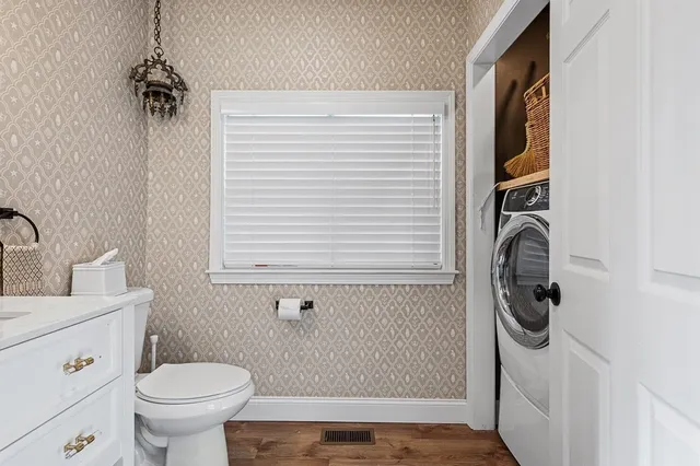 $639,000 | 13 Blackstone Street, Mendon, MA 01756