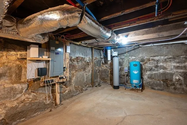 $639,000 | 13 Blackstone Street, Mendon, MA 01756