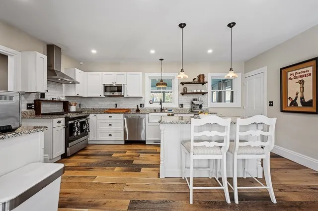 $639,000 | 13 Blackstone Street, Mendon, MA 01756