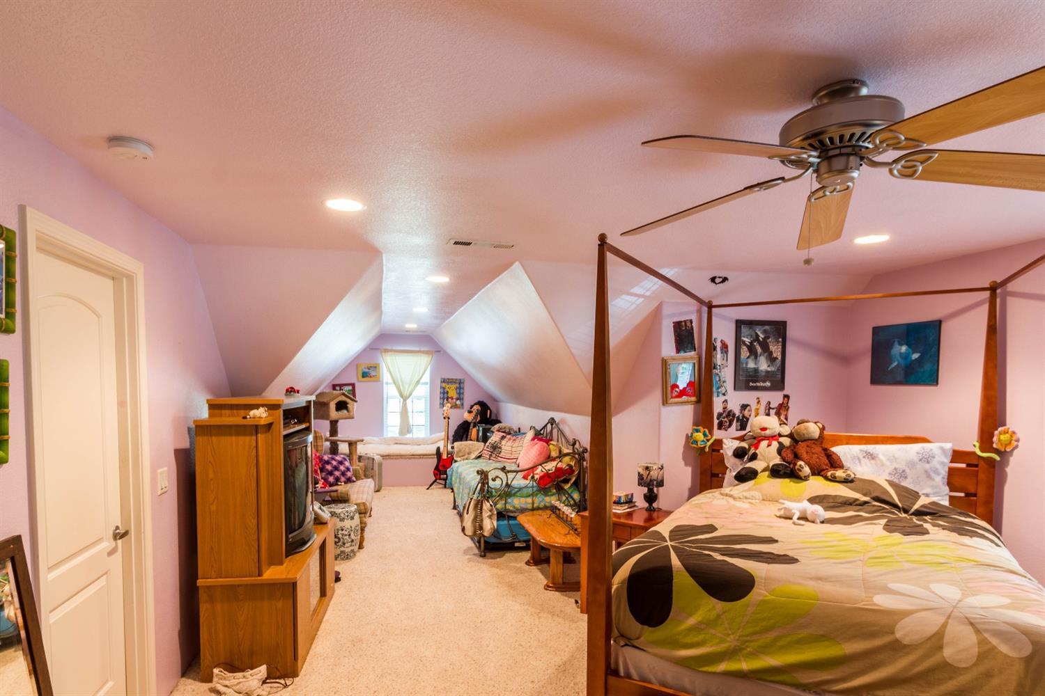 5747 Old Stage Road Central Point, OR 97502 - Photo 10 of 22 Additional Photo