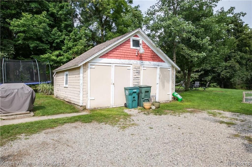 48222 Joy Road Plymouth, MI 48170 - Photo 38 of 43