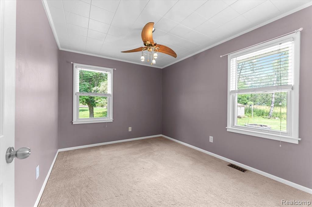 25952 Power Road Farmington Hills, MI 48336 - Photo 11 of 23