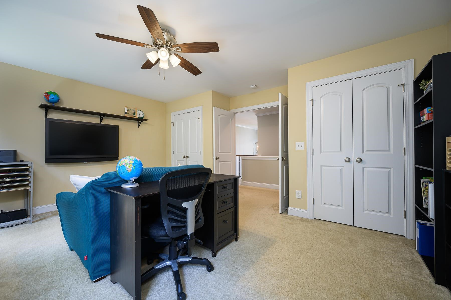 413 Mickey Lane Cary, NC 27513 - Photo 26 of 35 a view of a workspace with furniture