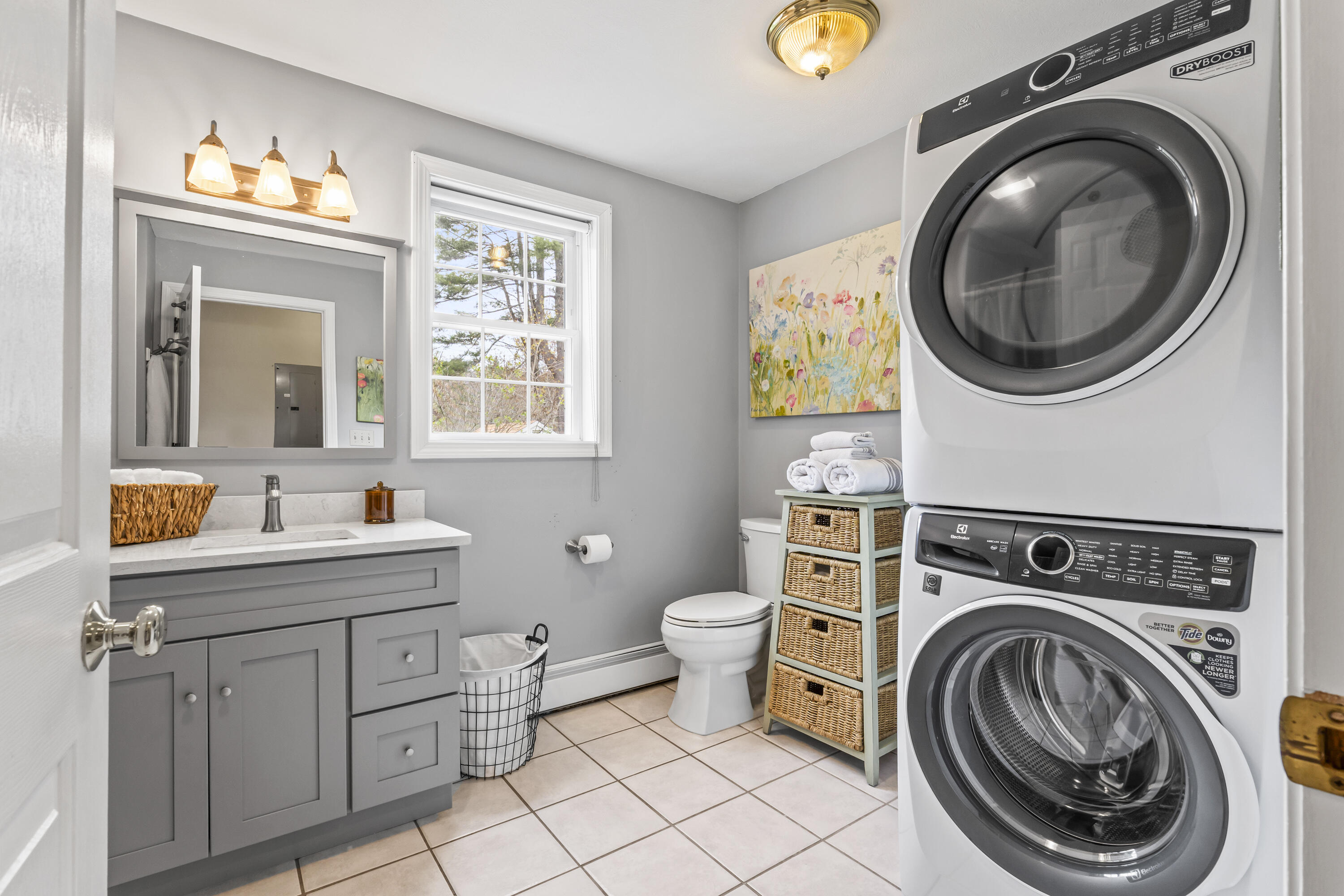 36 Plaisted Road York, ME 03909 - Photo 22 of 46 1st floor bath laundry