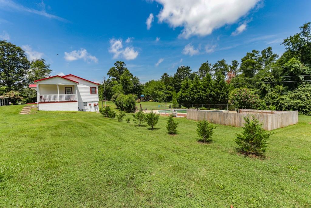 3015 Deal Mill Road Hudson, NC 28638 - Photo 10 of 34