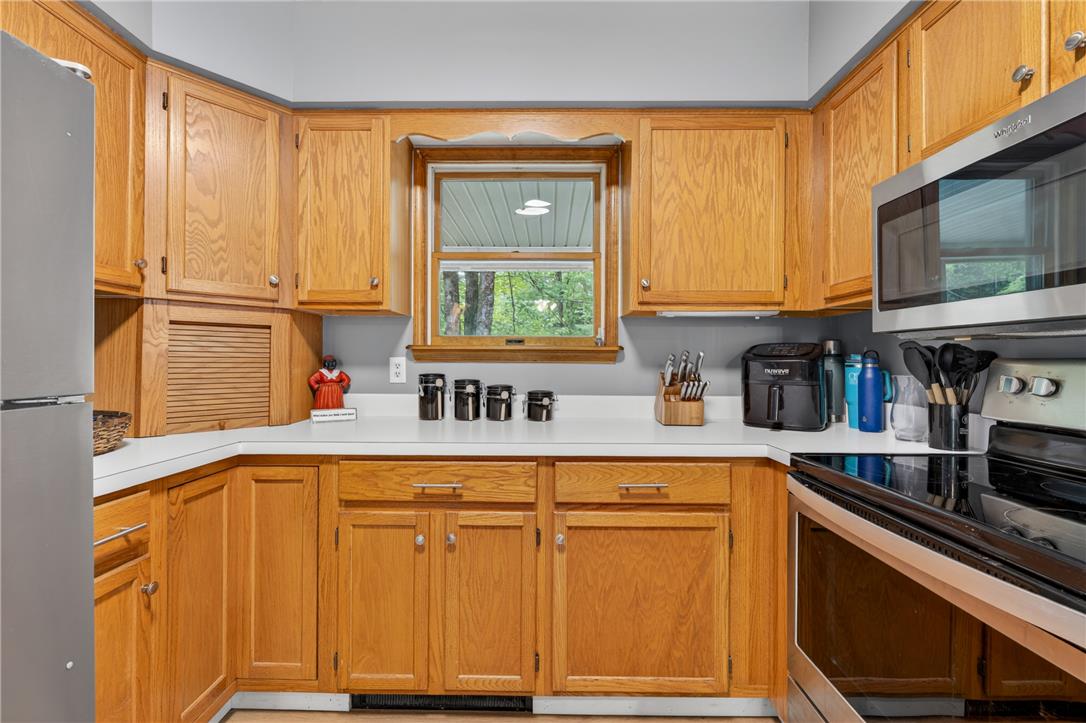 156 Mailbox Road Pocono Lake, PA 18347 - Photo 22 of 57