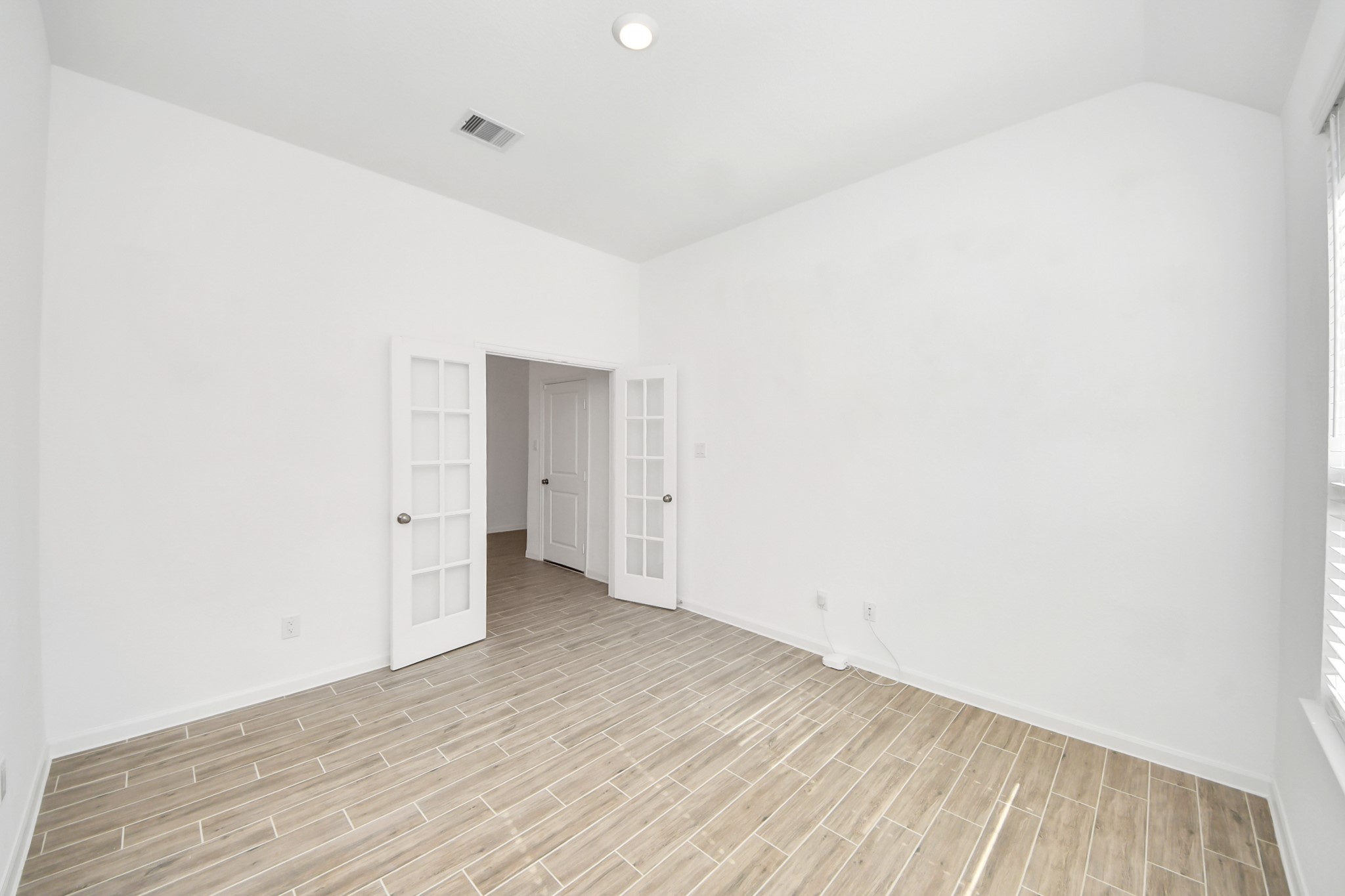 17770 Misty Brook Lane Conroe, TX 77302 - Photo 18 of 50 a view of an empty room