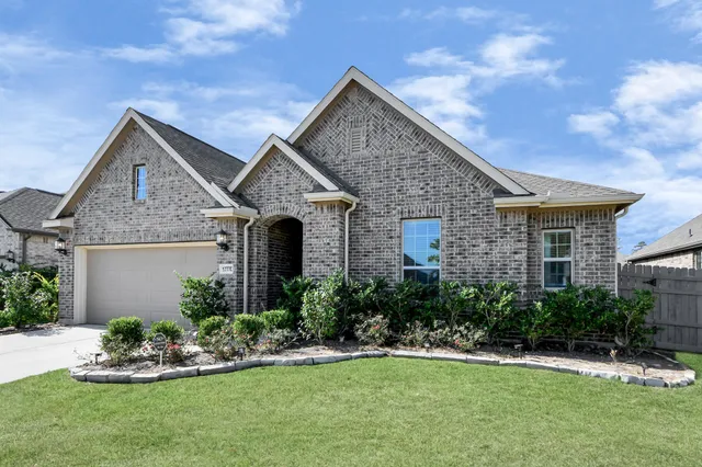 $2,725 | 17770 Misty Brook Lane, Conroe, TX 77302