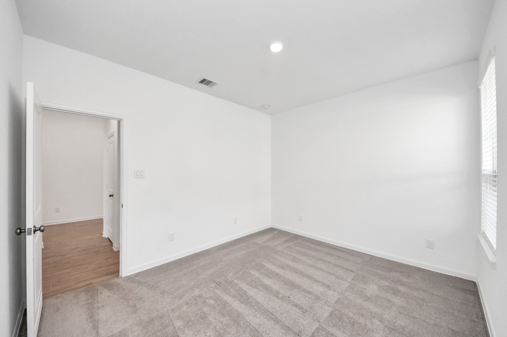 17770 Misty Brook Lane Conroe, TX 77302 - Photo 32 of 50 an empty room with an entryway