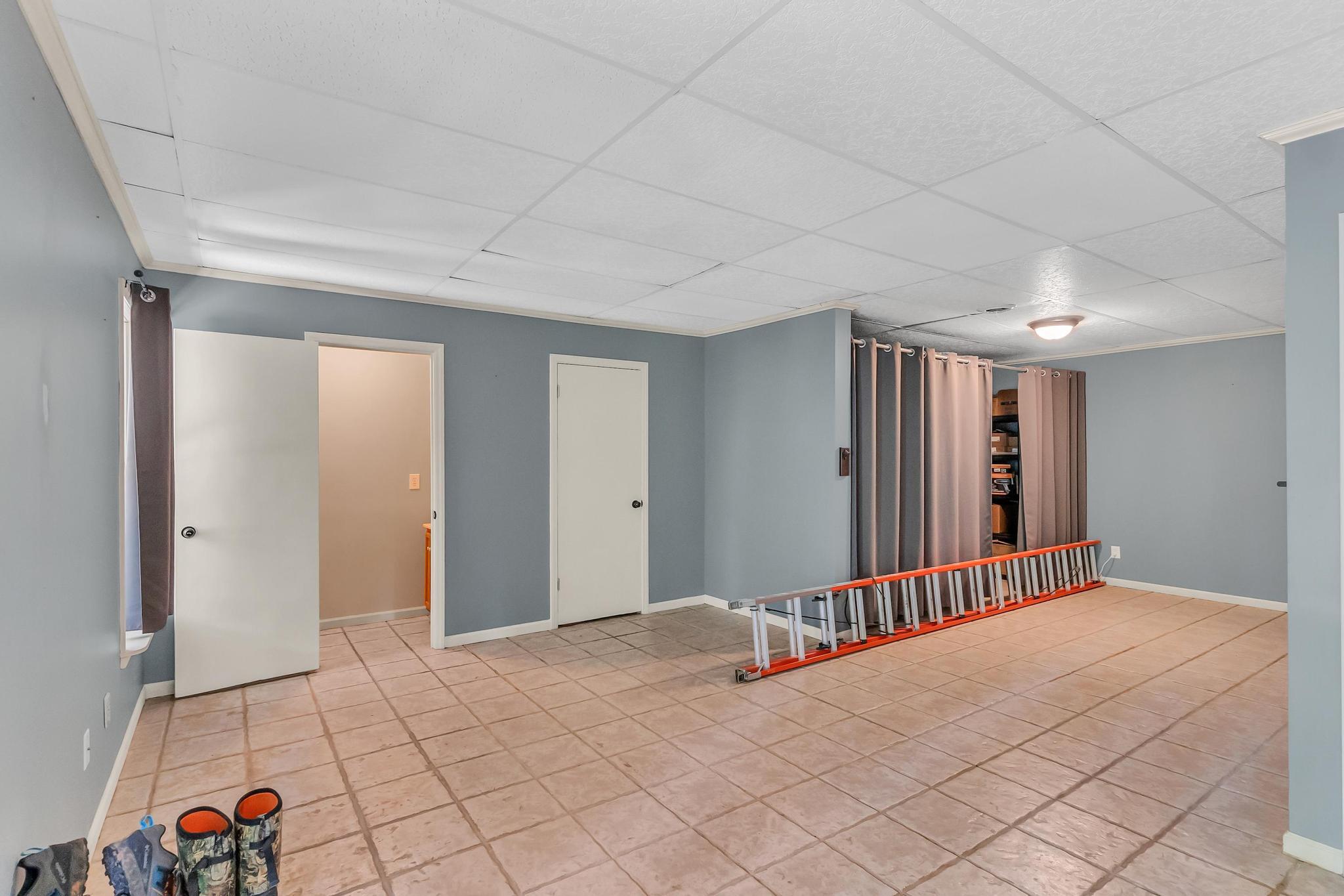 631 Golf Course Drive Elizabethton, TN 37643 - Photo 58 of 60 ARW02462