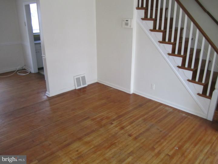 127 Margate Road Upper Darby, PA 19082 - Photo 4 of 16