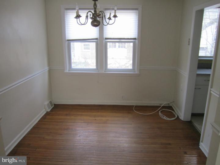 127 Margate Road Upper Darby, PA 19082 - Photo 5 of 16