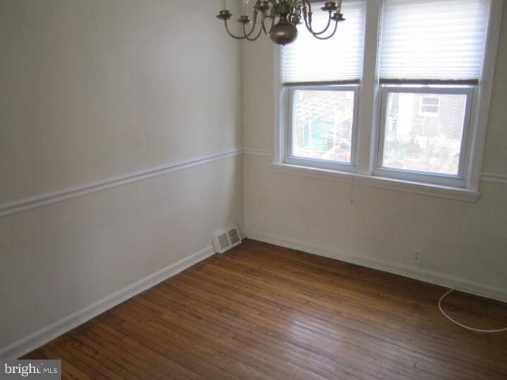 127 Margate Road Upper Darby, PA 19082 - Photo 6 of 16