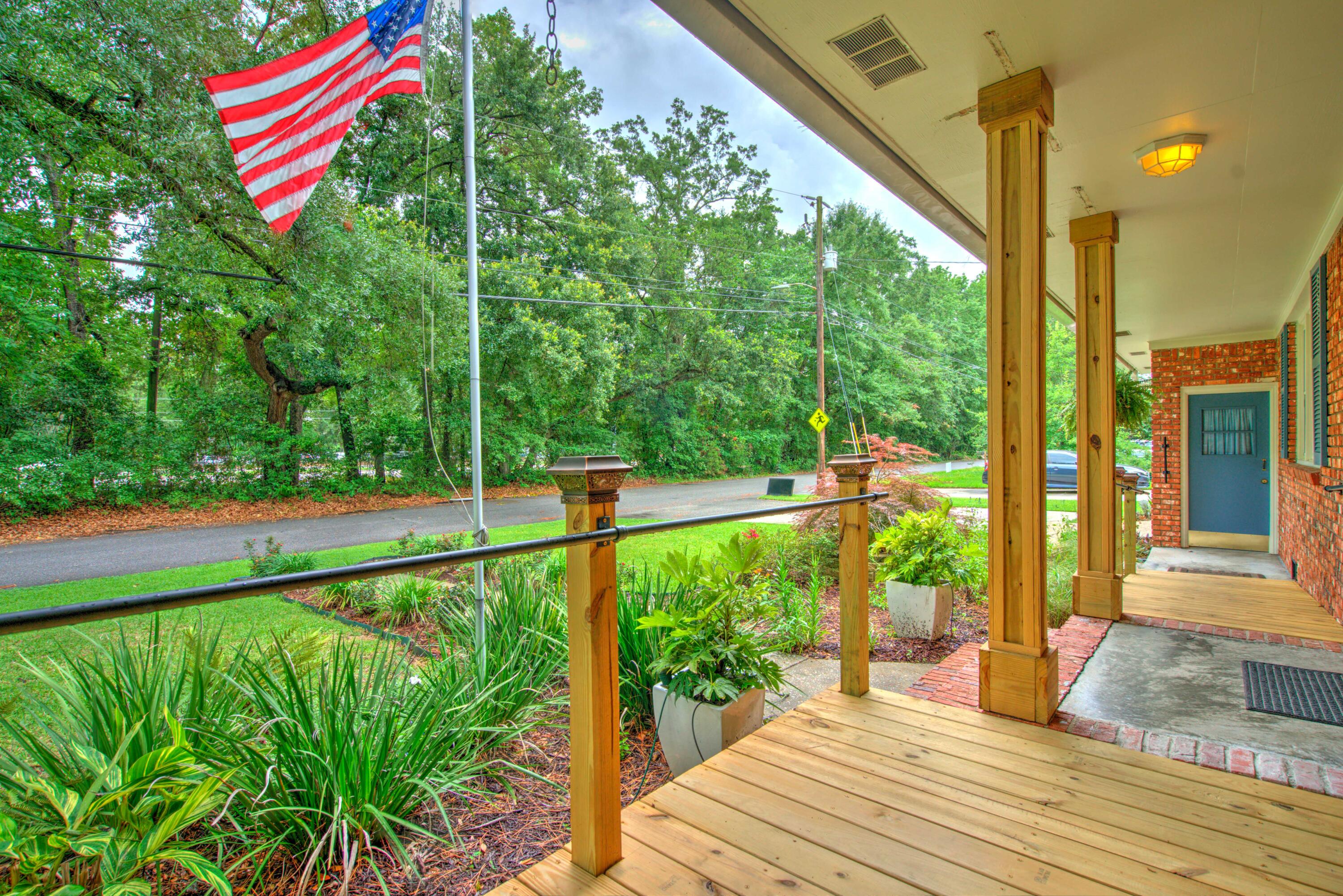 1967 Campion Hall Road Charleston, SC 29407 - Photo 2 of 30 Front Porch