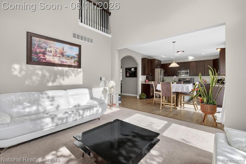 27412 Victoria Road Novi, MI 48374 - Photo 6 of 61