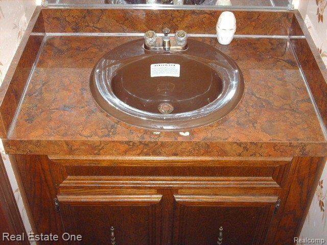 7450 Chichester Road Canton, MI 48187 - Photo 21 of 25 Chichester 1st floor lav