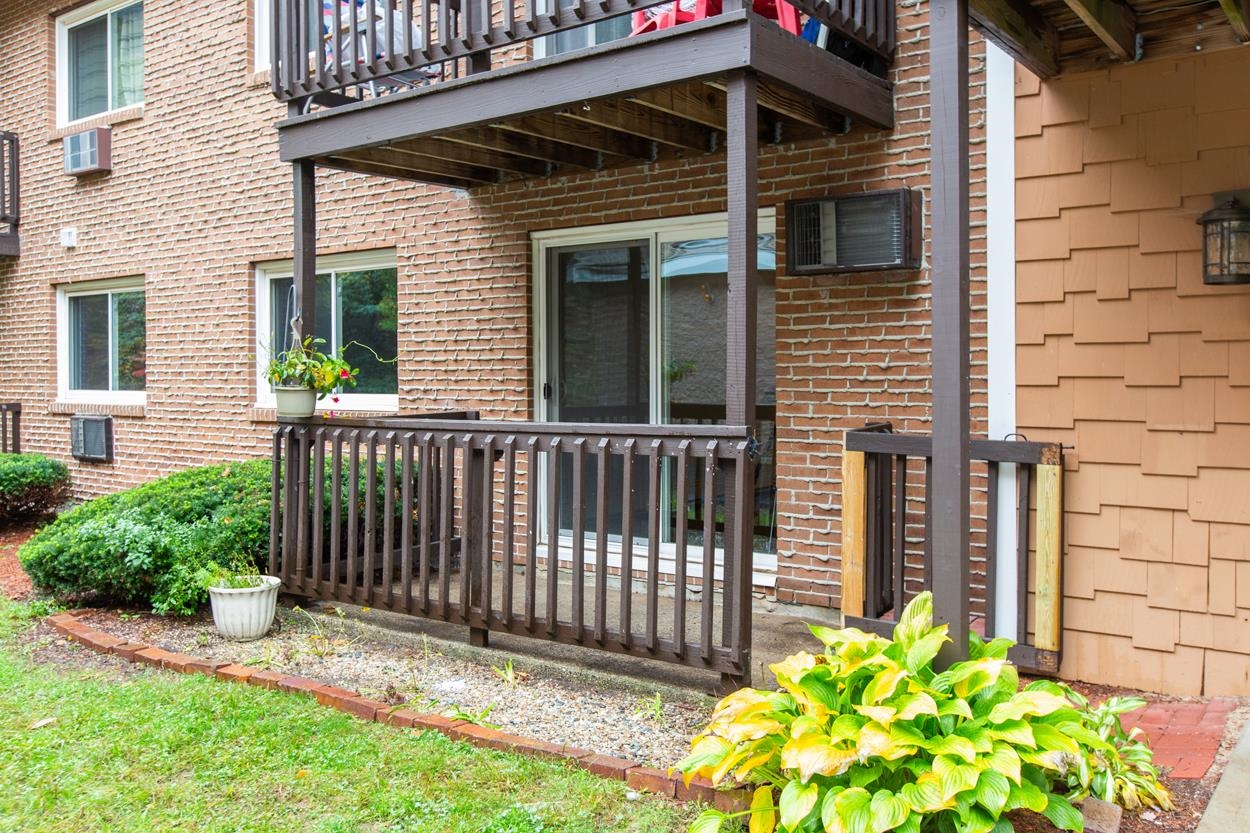 210 Brook Village Road, Unit 9 Nashua, NH 03062 - Photo 20 of 23