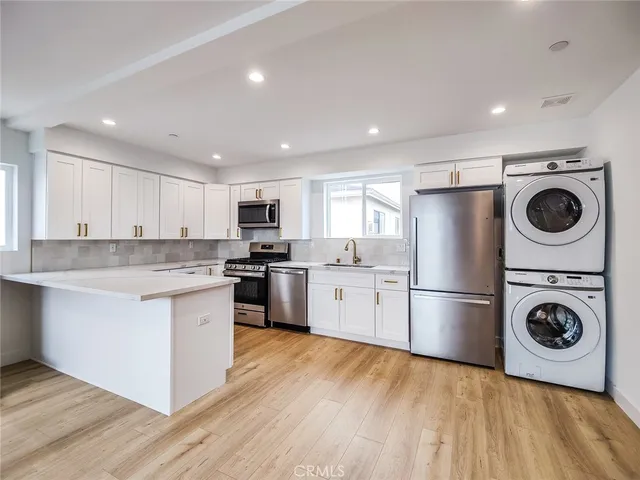 $3,738 | 3809 West Exposition Boulevard, Unit 1/2, Los Angeles, CA 90016