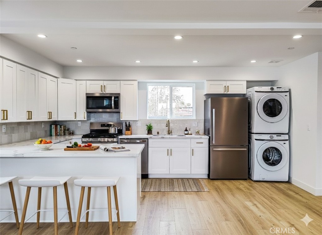 3809 West Exposition Boulevard, Unit 1/2 Los Angeles, CA 90016 - Photo 2 of 30