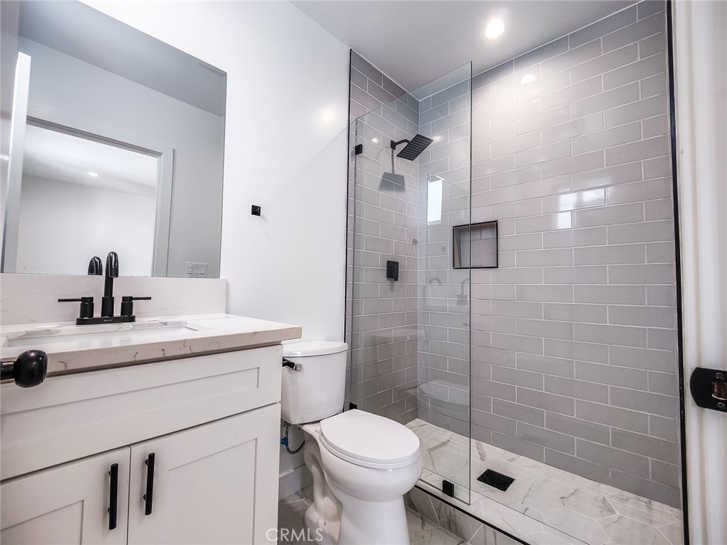 3809 West Exposition Boulevard, Unit 1/2 Los Angeles, CA 90016 - Photo 25 of 30