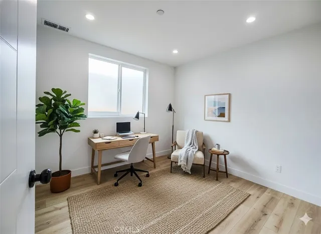 $3,738 | 3809 West Exposition Boulevard, Unit 1/2, Los Angeles, CA 90016