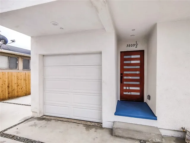 $3,738 | 3809 West Exposition Boulevard, Unit 1/2, Los Angeles, CA 90016