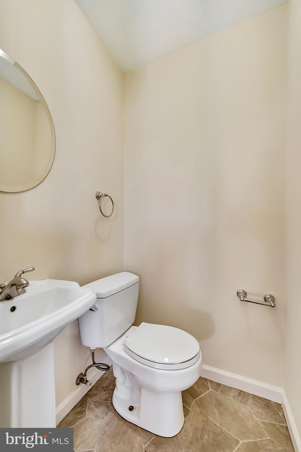 9863 Meetze Road Midland, VA 22728 - Photo 18 of 29 1st floor half bathroom