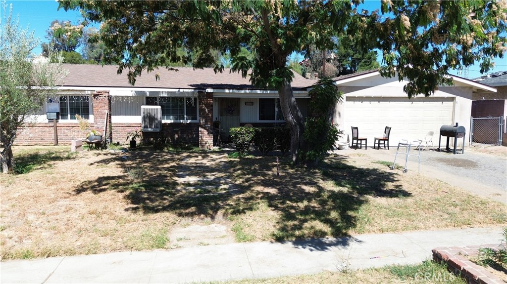 630 South Belden Street Rialto, CA 92376 - Photo 5 of 10 Front Porch