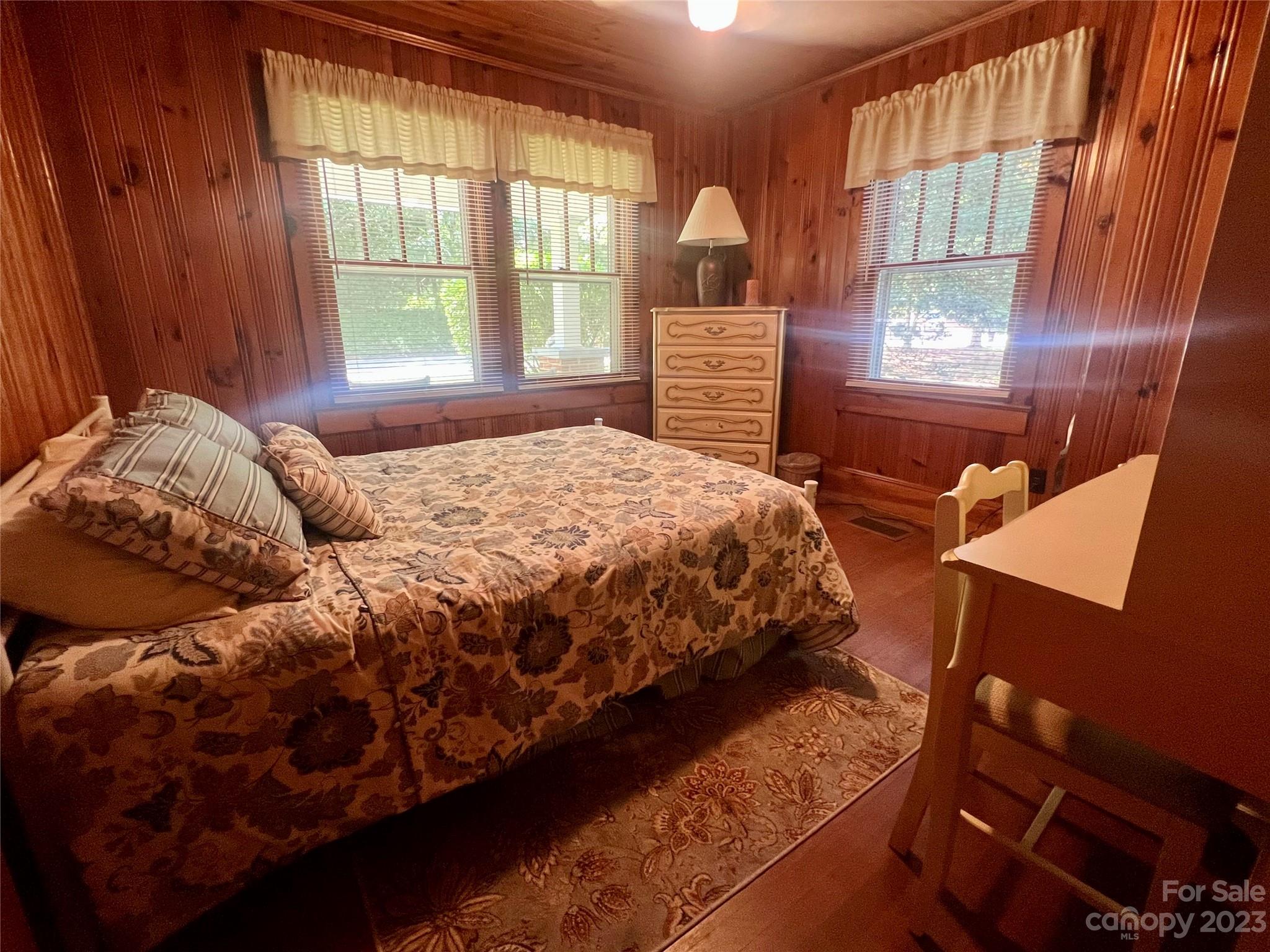 930 Kanuga Road Hendersonville, NC 28739 - Photo 13 of 30 Gallery Image 13