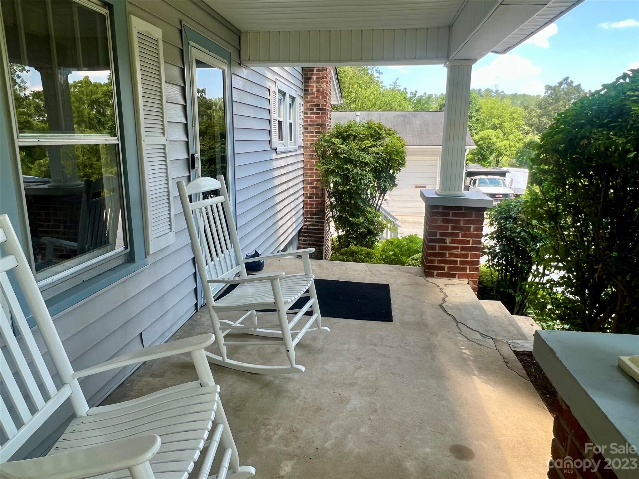 930 Kanuga Road Hendersonville, NC 28739 - Photo 21 of 30 Gallery Image 21