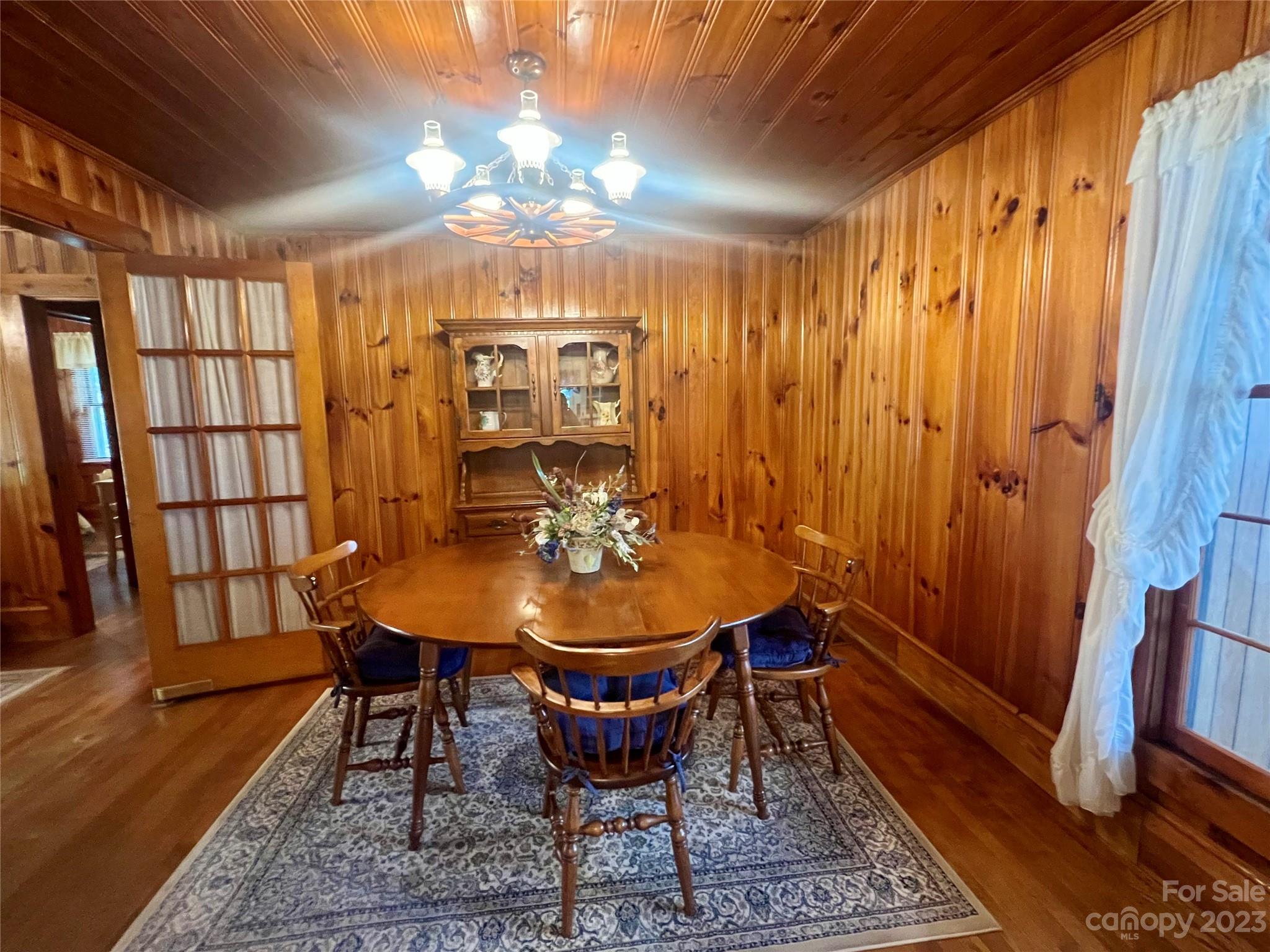 930 Kanuga Road Hendersonville, NC 28739 - Photo 8 of 30 Gallery Image 8
