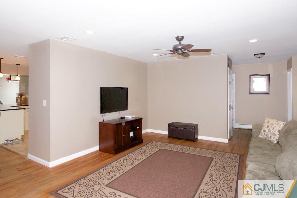 47 Sherold Road Colonia, NJ 07067 - Photo 3 of 22 Gallery Image 3